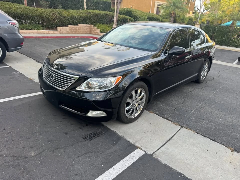 2008 Lexus LS 4th Gen - Image 4 of 8