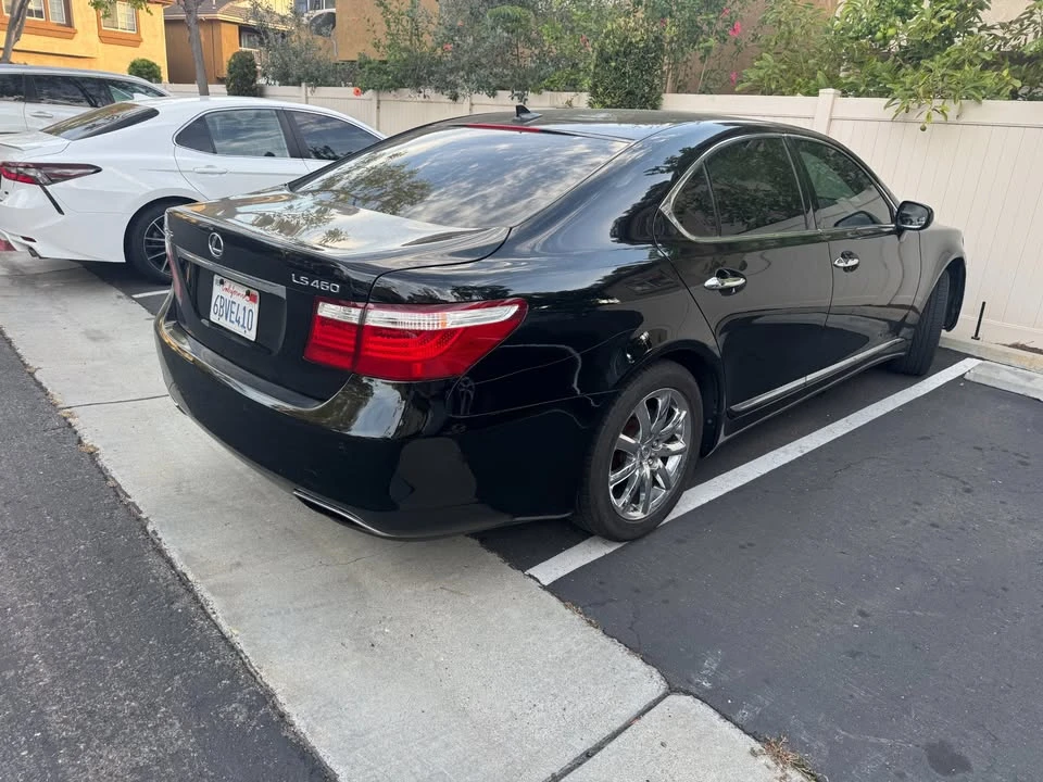2008 Lexus LS 4th Gen - Image 5 of 8
