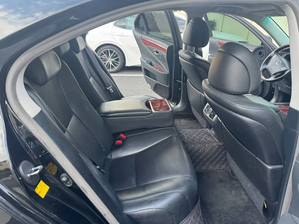 2008 Lexus LS 4th Gen - Image 7 of 8
