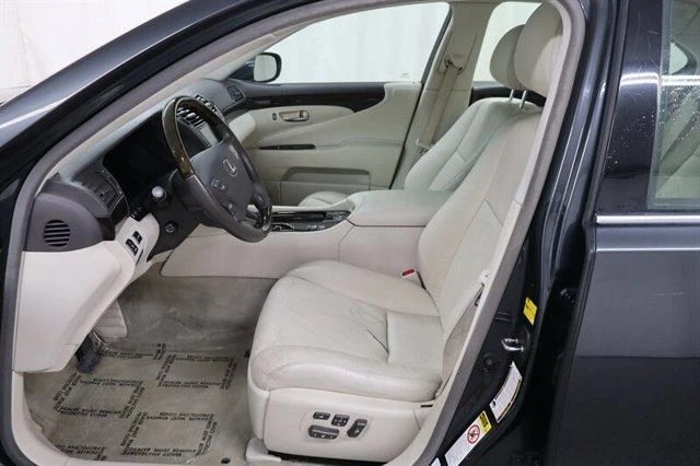 2008 Lexus LS 4th Gen - Image 19 of 20