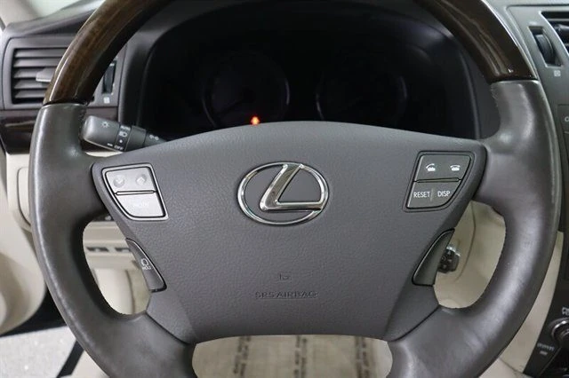2008 Lexus LS 4th Gen - Image 9 of 20