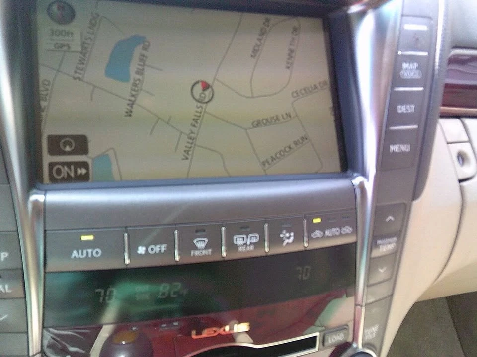 2008 Lexus LS 4th Gen - Image 13 of 20