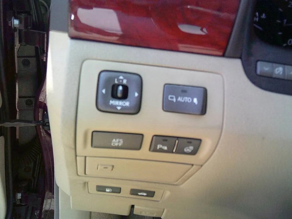 2008 Lexus LS 4th Gen - Image 16 of 20