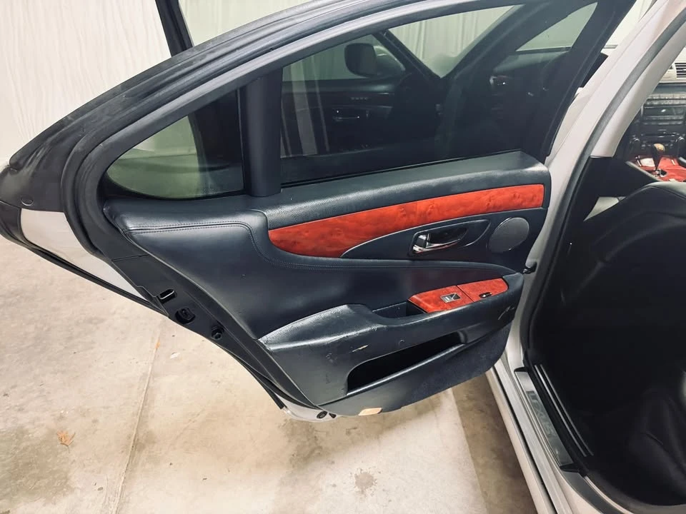 2008 Lexus LS 4th Gen - Image 10 of 19