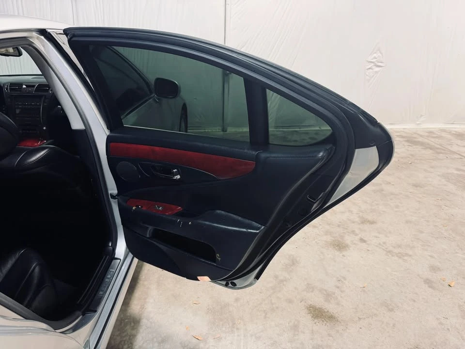 2008 Lexus LS 4th Gen - Image 12 of 19
