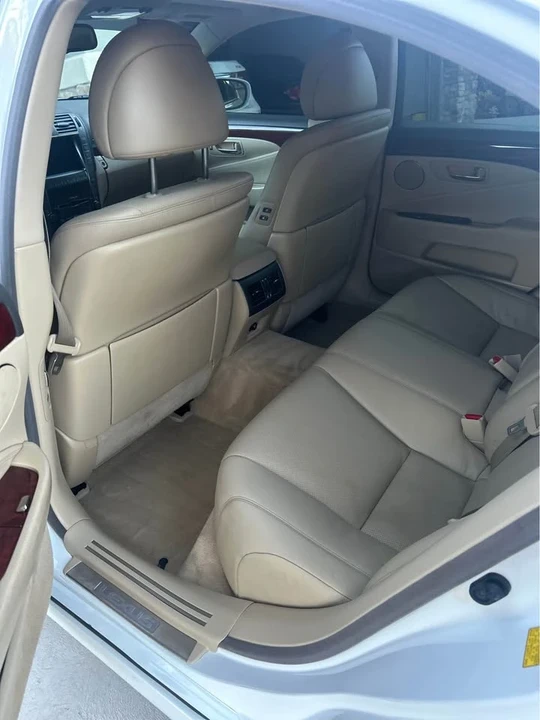 2008 Lexus LS 4th Gen - Image 11 of 14