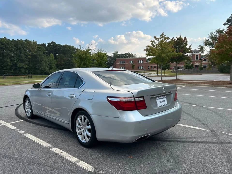 2008 Lexus LS 4th Gen - Image 6 of 12