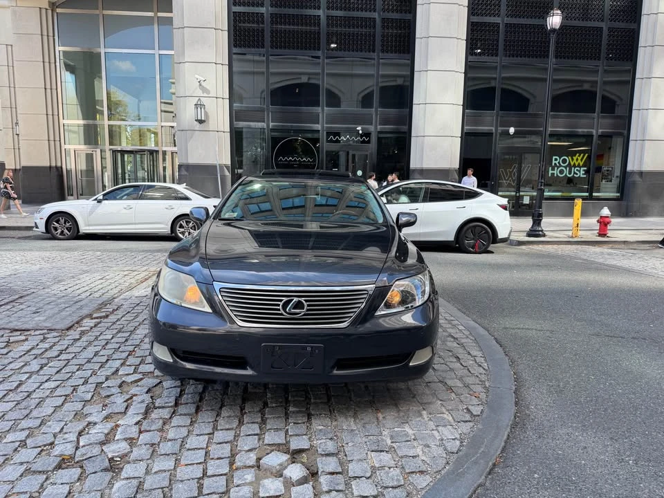 2008 Lexus LS 4th Gen - Image 7 of 18