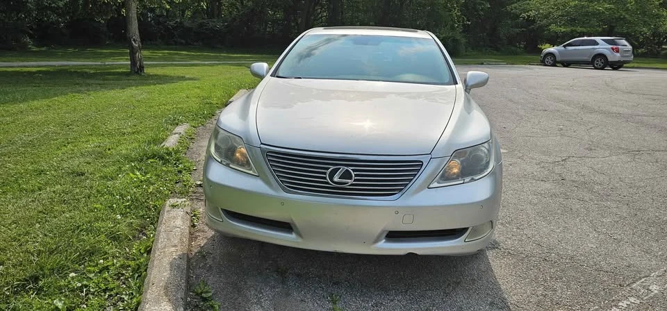 2008 Lexus LS 4th Gen - Image 5 of 19