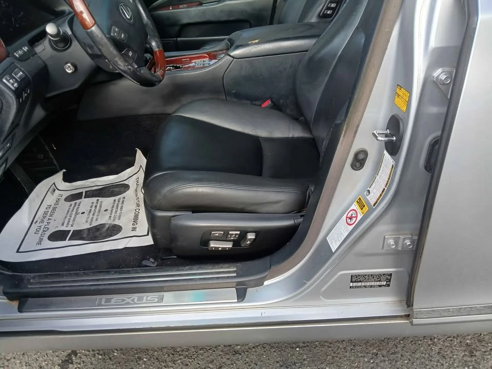 2008 Lexus LS 4th Gen - Image 5 of 6