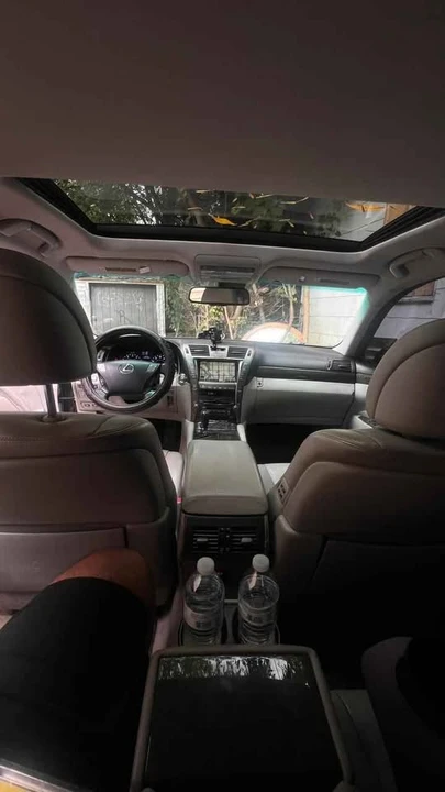 2008 Lexus LS 4th Gen - Image 7 of 14