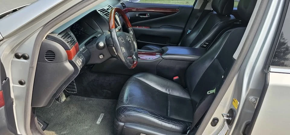 2008 Lexus LS 4th Gen - Image 8 of 19