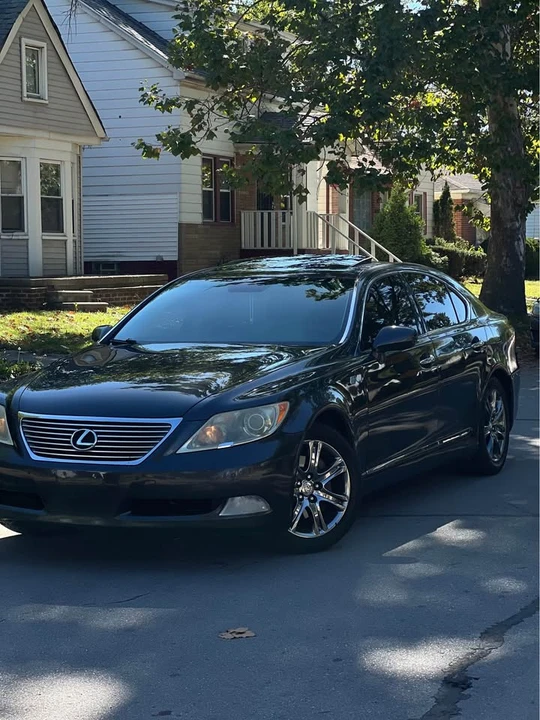 2008 Lexus LS 4th Gen - Image 4 of 18