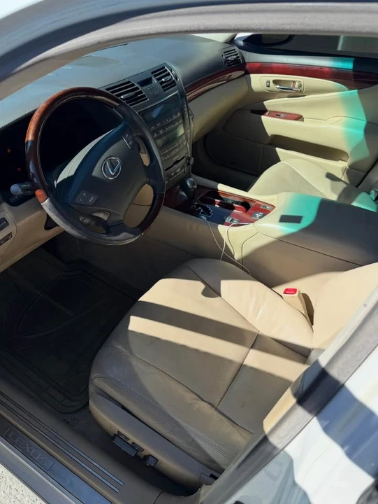 2008 Lexus LS 4th Gen - Image 4 of 5