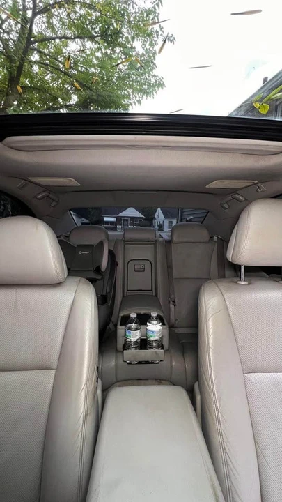 2008 Lexus LS 4th Gen - Image 11 of 19