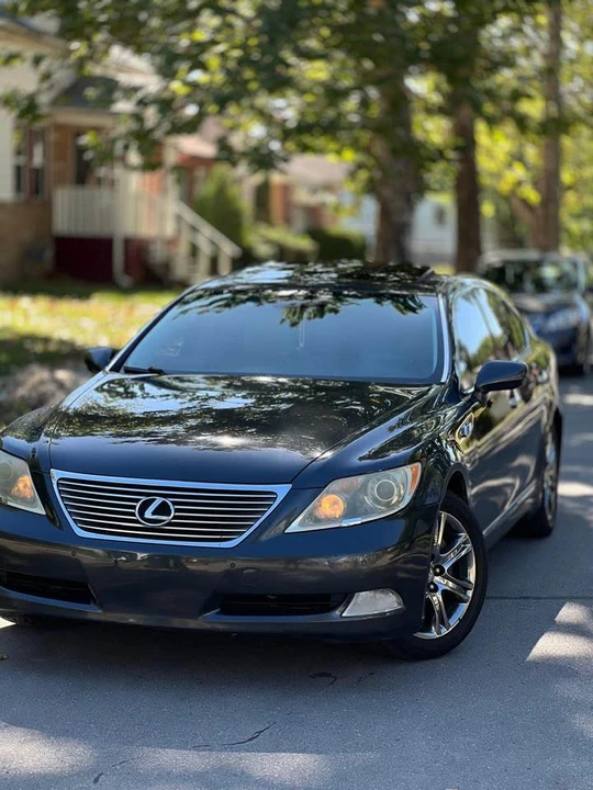 2008 Lexus LS 4th Gen - Image 12 of 19
