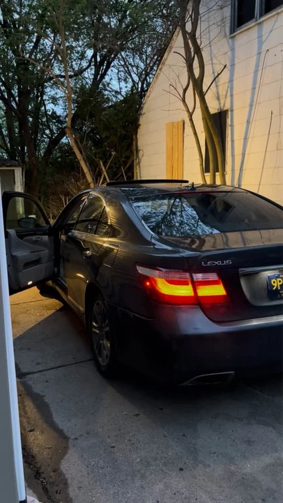 2008 Lexus LS 4th Gen - Image 12 of 18