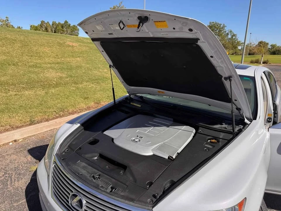 2008 Lexus LS 4th Gen - Image 19 of 20