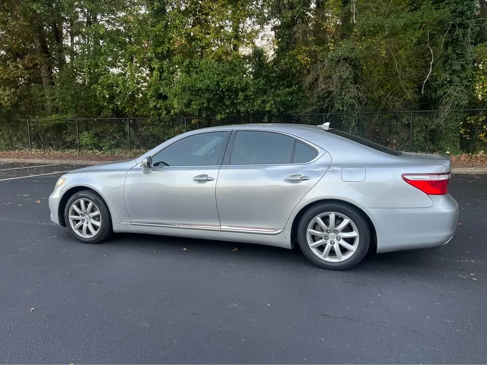 2008 Lexus LS 4th Gen - Image 4 of 8