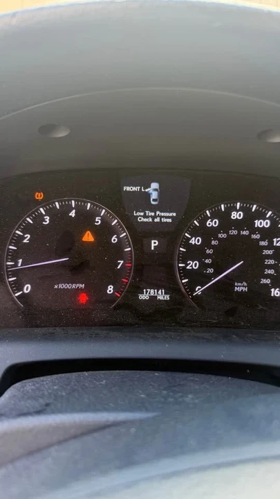 2008 Lexus LS 4th Gen - Image 8 of 11