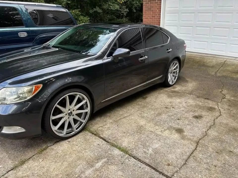 2008 Lexus LS 4th Gen - Image 2 of 8