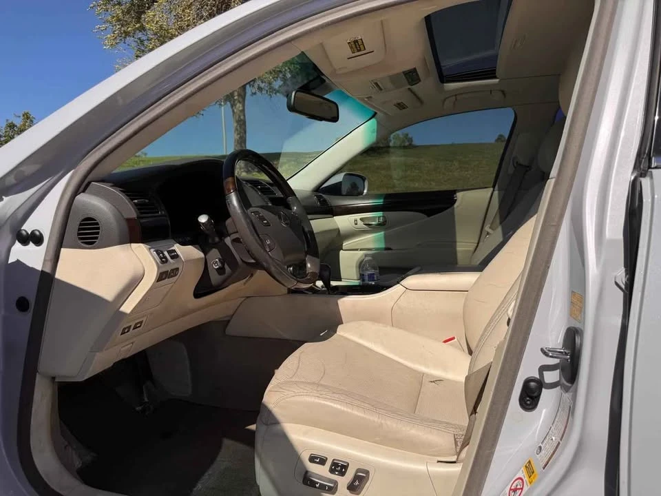 2008 Lexus LS 4th Gen - Image 10 of 20