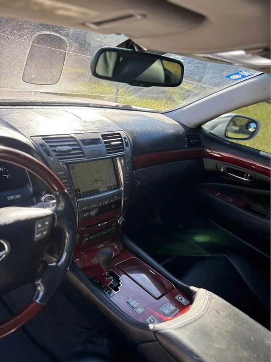 2008 Lexus LS 4th Gen - Image 7 of 9