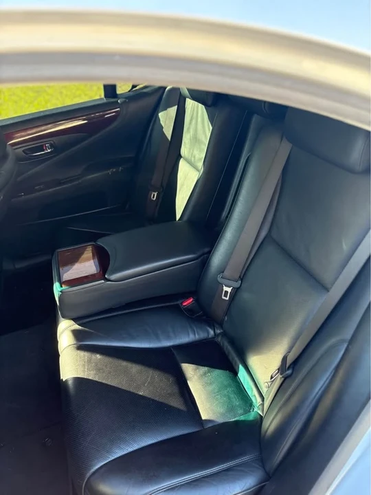 2008 Lexus LS 4th Gen - Image 8 of 9