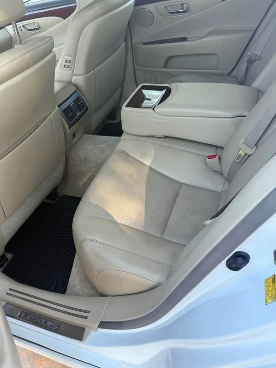 2008 Lexus LS 4th Gen - Image 11 of 13