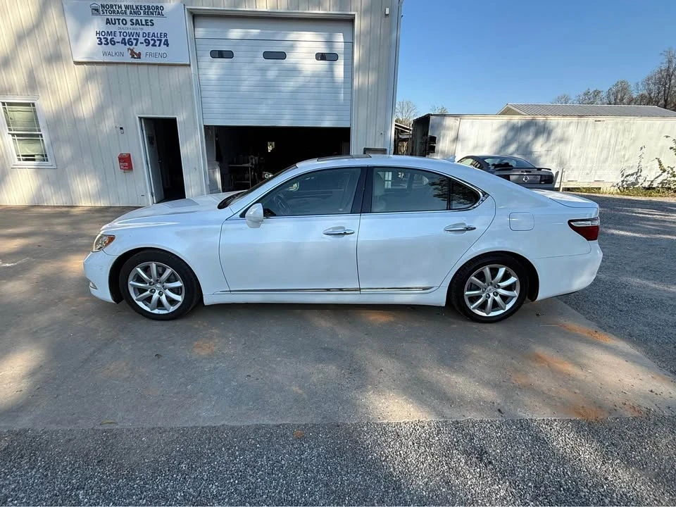 2008 Lexus LS 4th Gen - Image 5 of 13