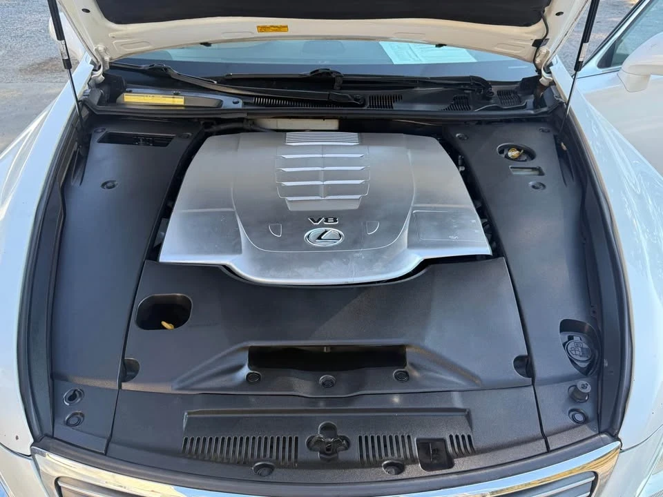 2008 Lexus LS 4th Gen - Image 12 of 13