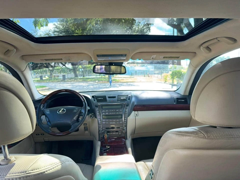 2008 Lexus LS 4th Gen - Image 14 of 18