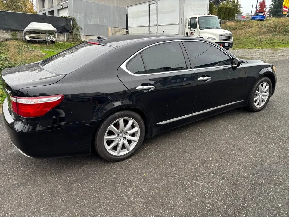 2008 Lexus LS 4th Gen - Image 11 of 20
