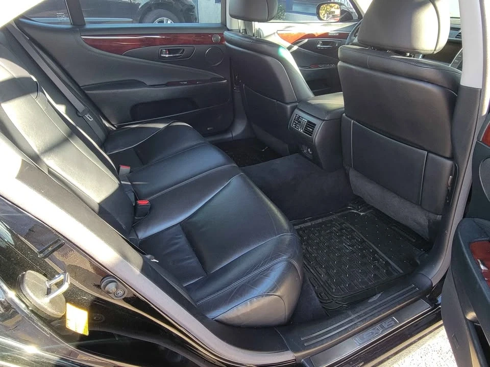 2008 Lexus LS 4th Gen - Image 4 of 5