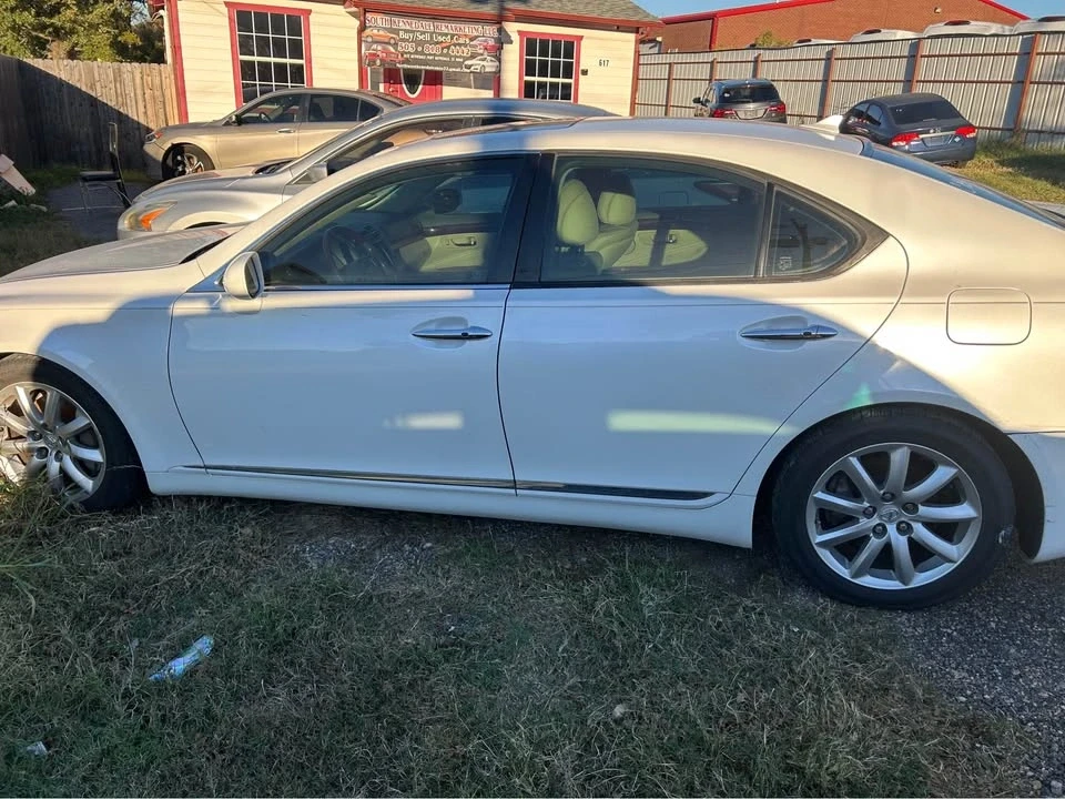 2008 Lexus LS 4th Gen - Image 5 of 11