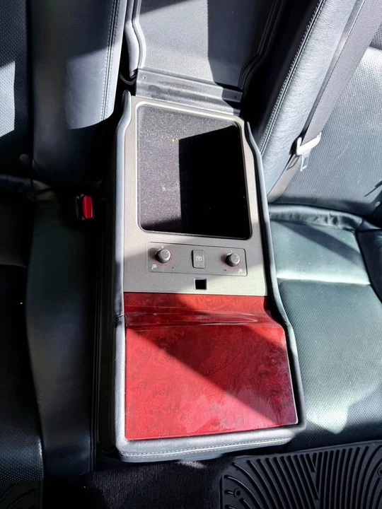 2008 Lexus LS 4th Gen - Image 19 of 20