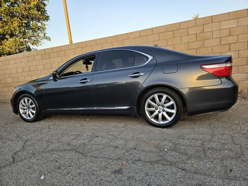 2008 Lexus LS 4th Gen - Image 9 of 14