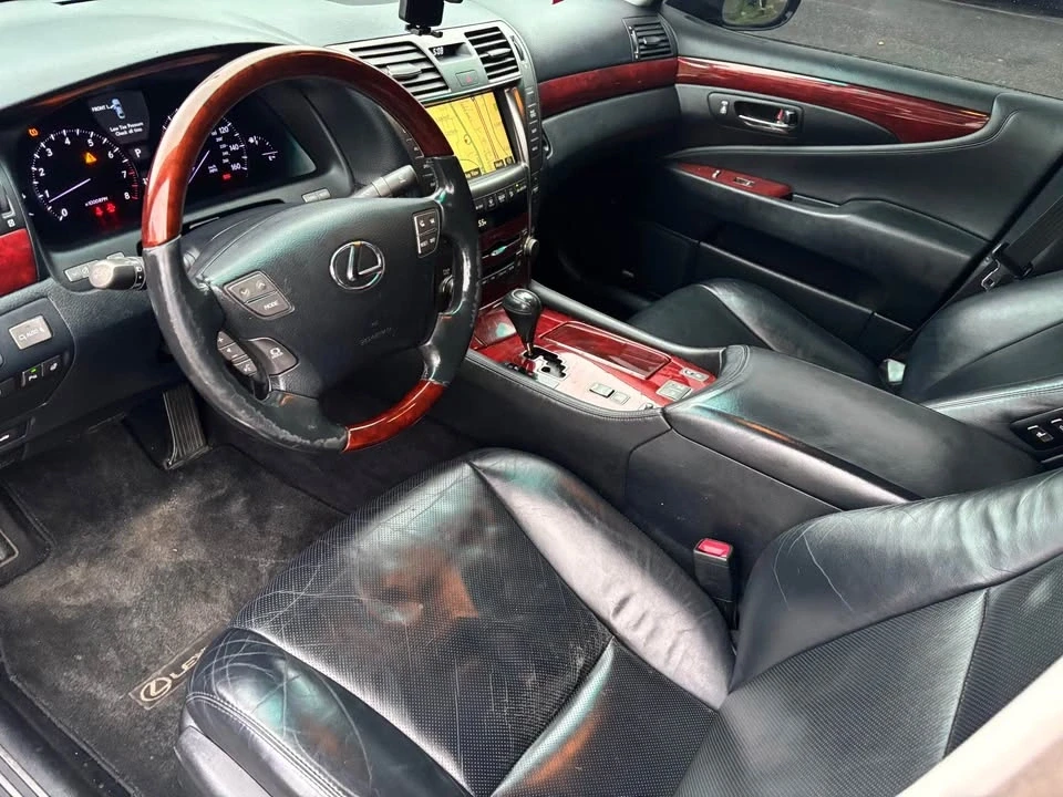 2008 Lexus LS 4th Gen - Image 16 of 20