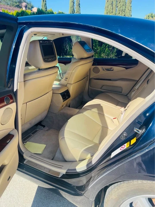 2008 Lexus LS 4th Gen - Image 9 of 10
