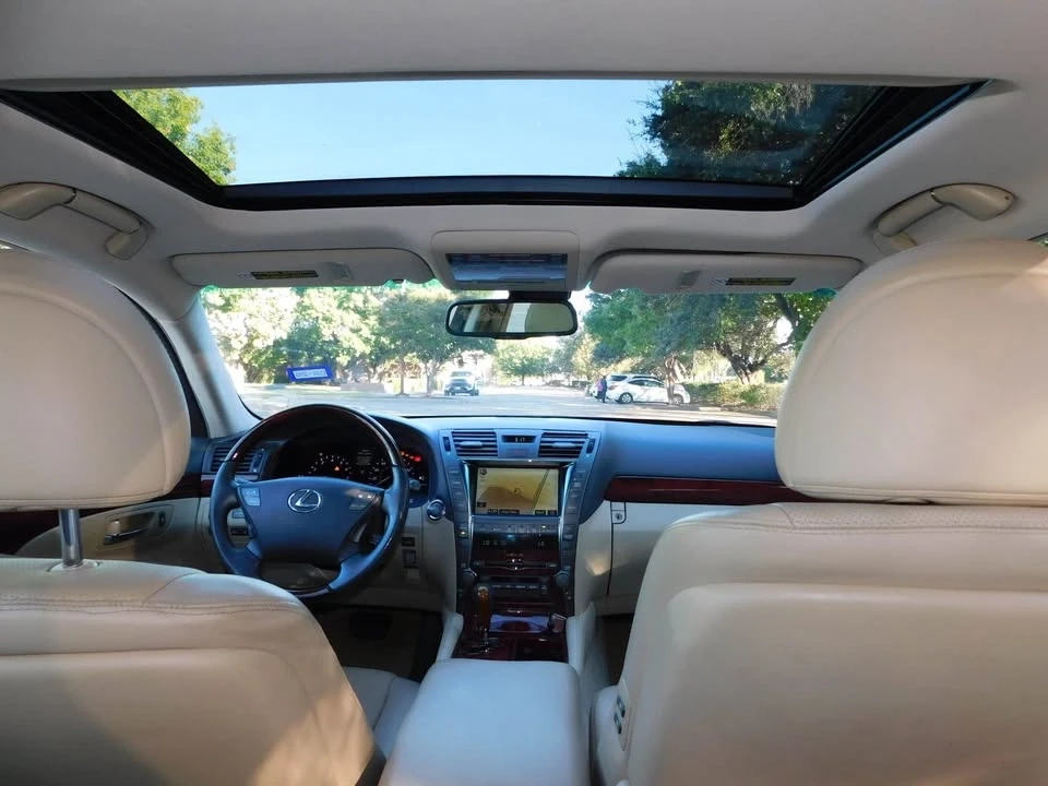 2008 Lexus LS 4th Gen - Image 12 of 20