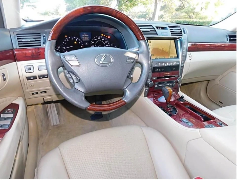 2008 Lexus LS 4th Gen - Image 12 of 18