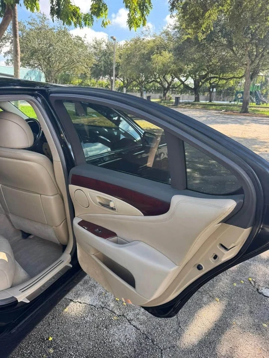 2008 Lexus LS 4th Gen - Image 12 of 18