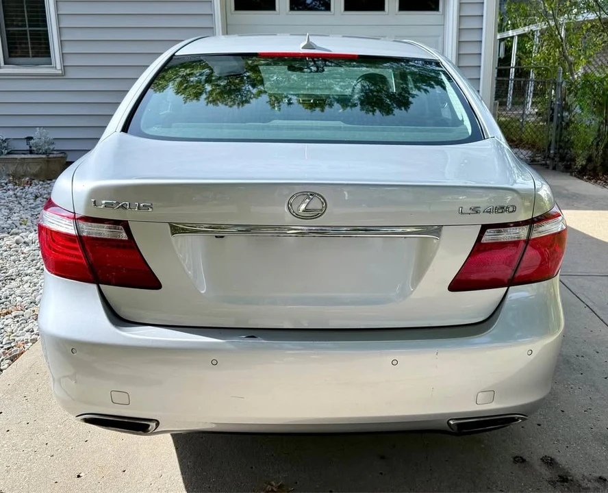 2008 Lexus LS 4th Gen - Image 3 of 20