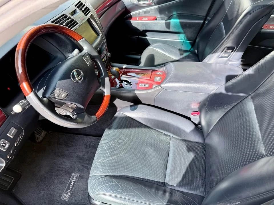 2008 Lexus LS 4th Gen - Image 7 of 20