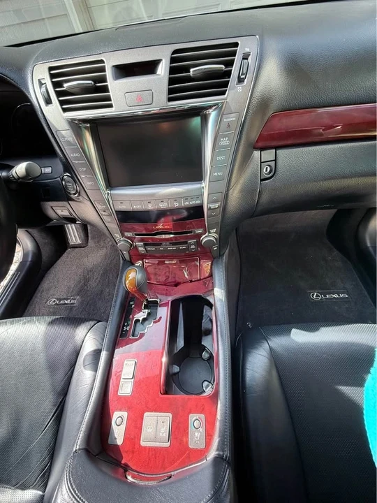 2008 Lexus LS 4th Gen - Image 18 of 20