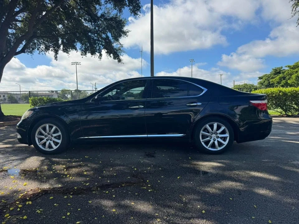 2008 Lexus LS 4th Gen - Image 2 of 18