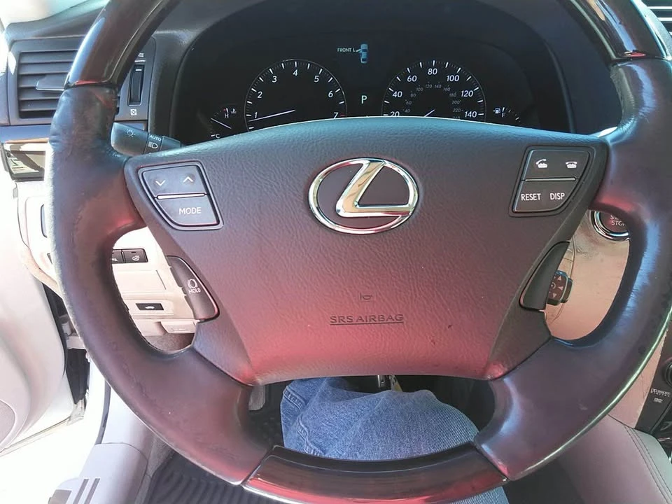 2008 Lexus LS 4th Gen - Image 9 of 13