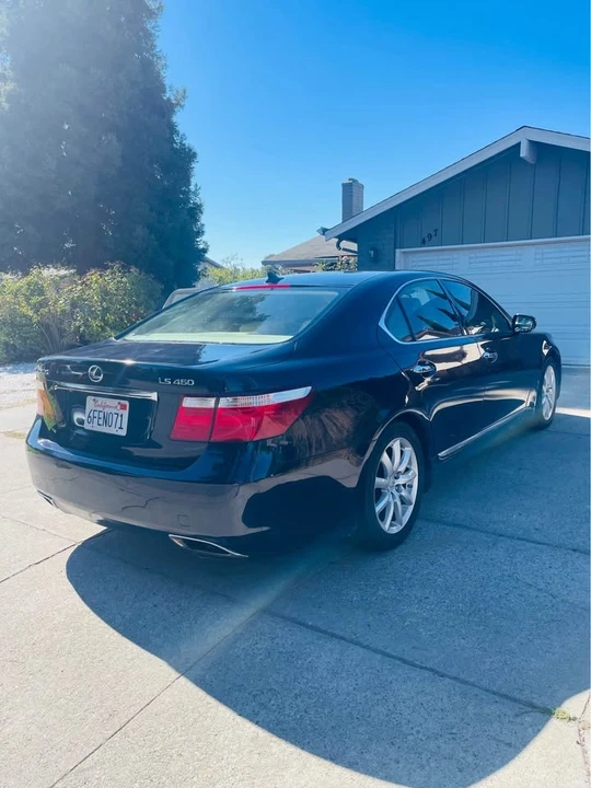 2008 Lexus LS 4th Gen - Image 5 of 10