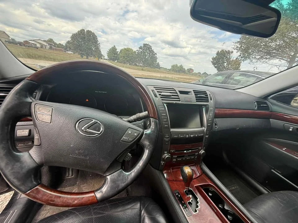 2008 Lexus LS 4th Gen - Image 6 of 7