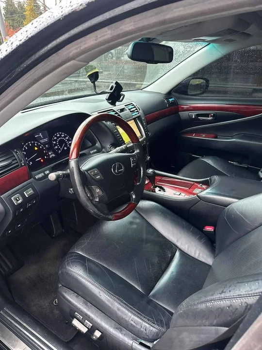 2008 Lexus LS 4th Gen - Image 7 of 13